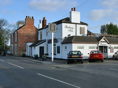 The Railway Inn Rise Extérieur photo